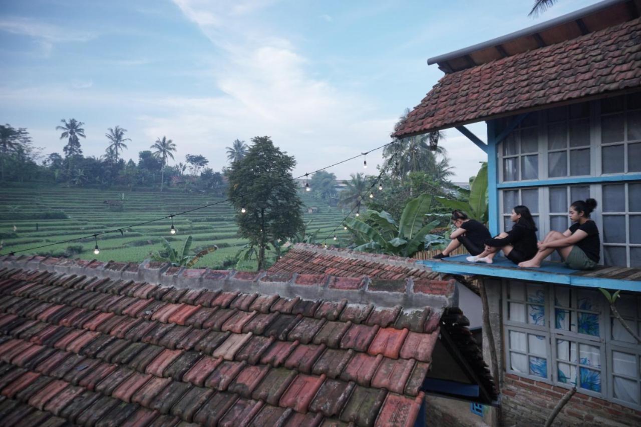Kai Swargaloka Hotel Bandung Buitenkant foto
