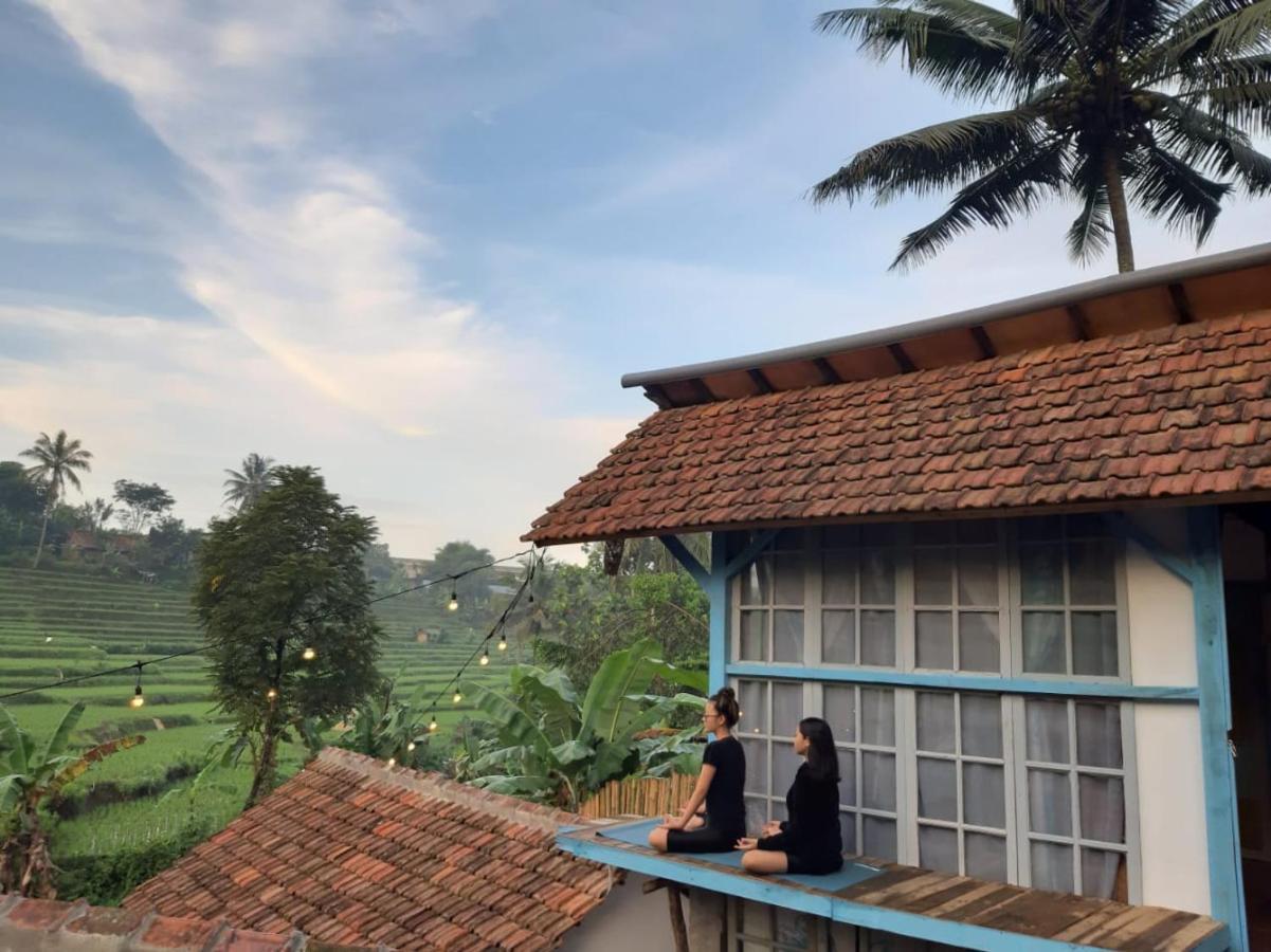 Kai Swargaloka Hotel Bandung Buitenkant foto