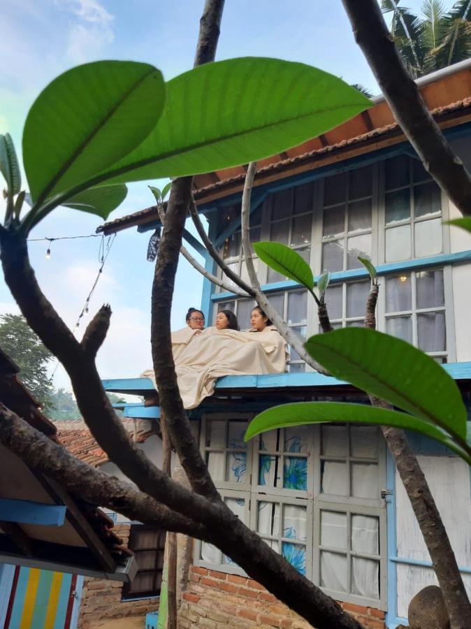 Kai Swargaloka Hotel Bandung Buitenkant foto